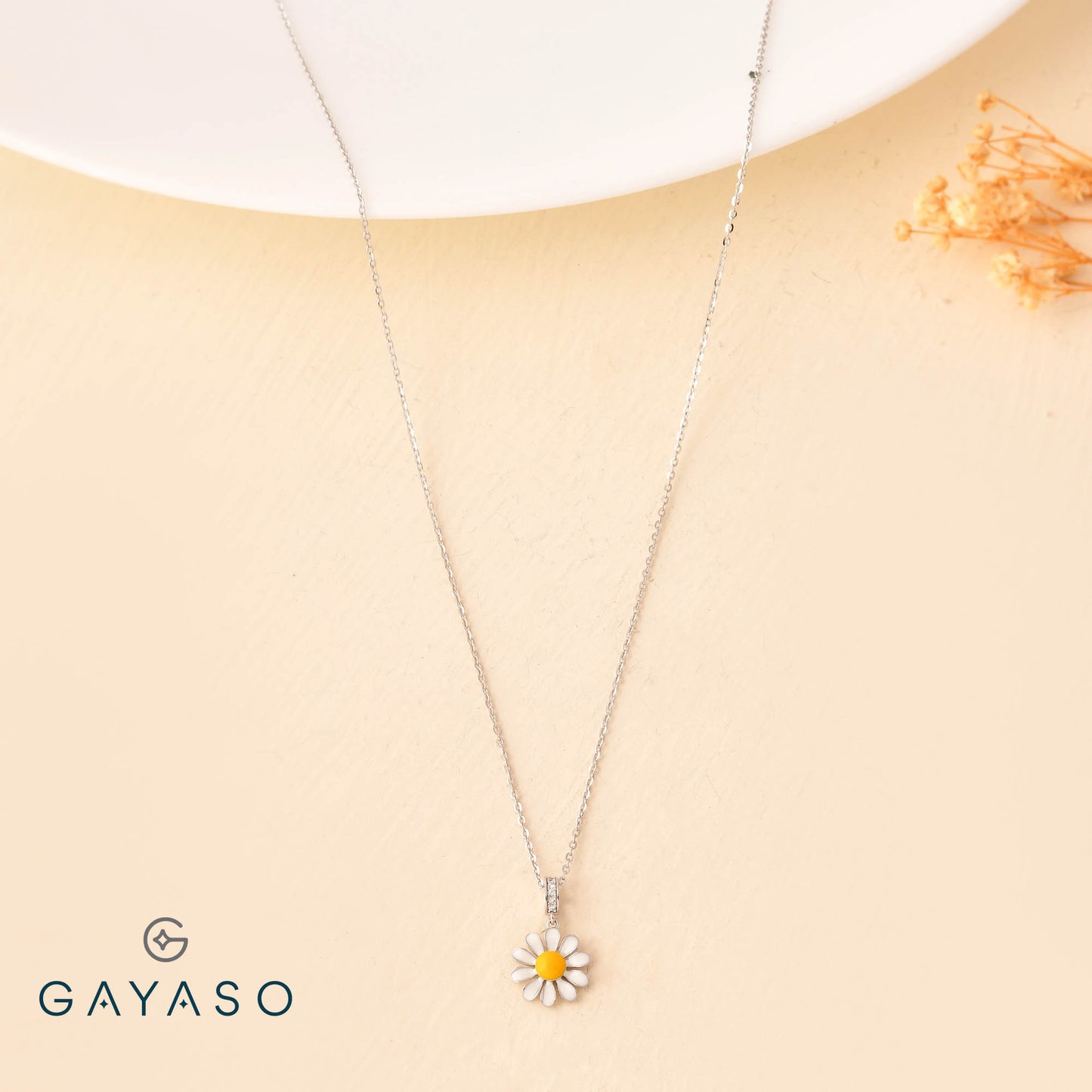 Daisy Fresh Pendant Set In Silver
