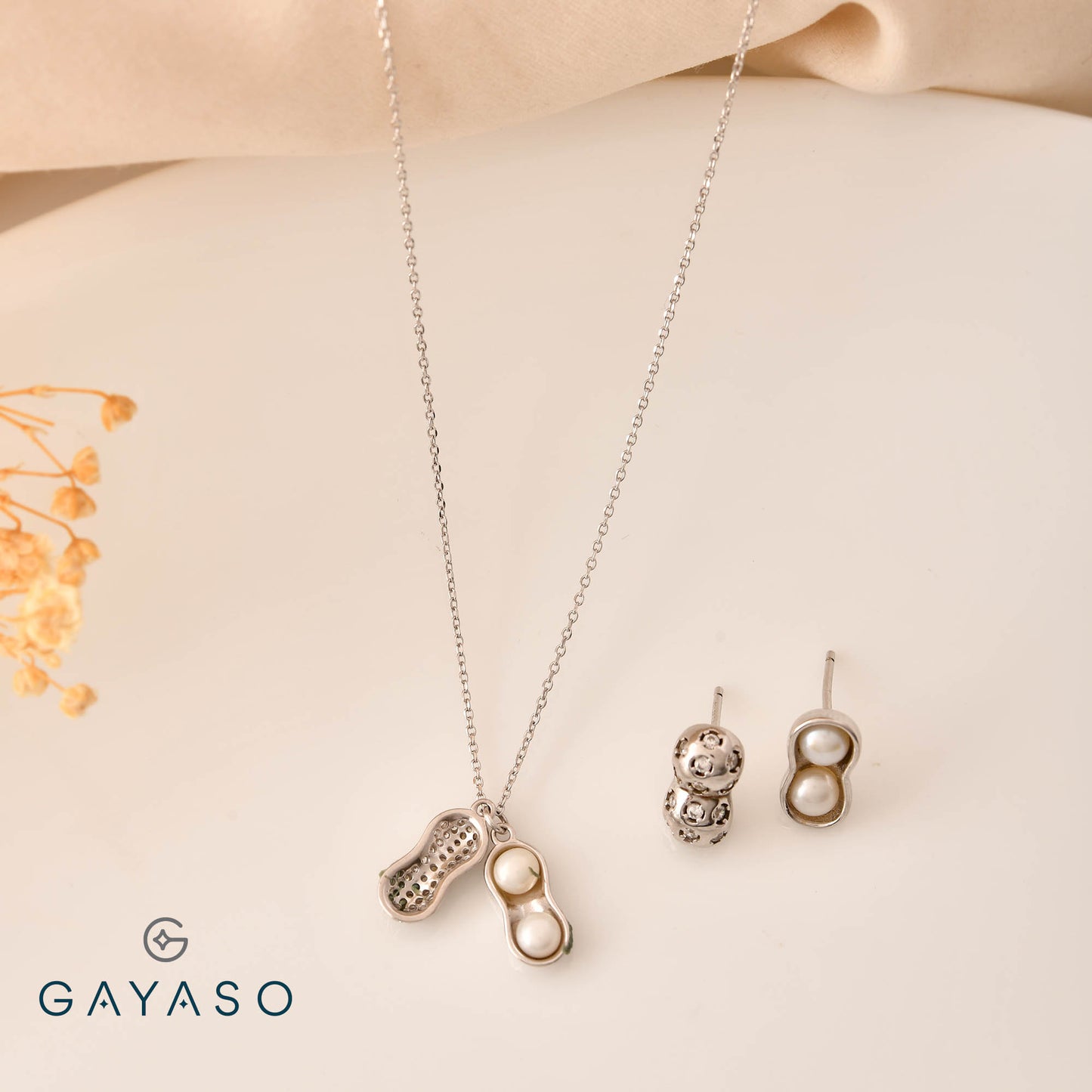 Pearl Peanuts Pendant Set For Her