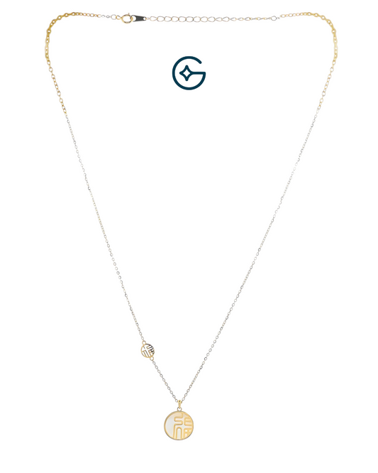 Stylish Mother Of Pearl Necklace In Silver