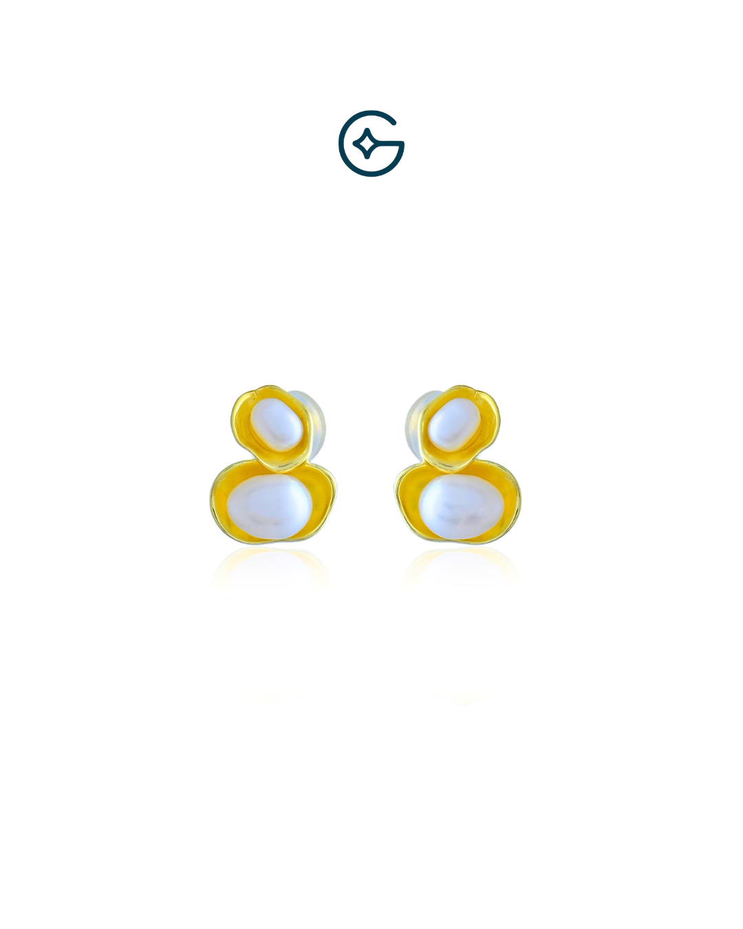 Cute Natural Pearl Stud Earrings In Silver