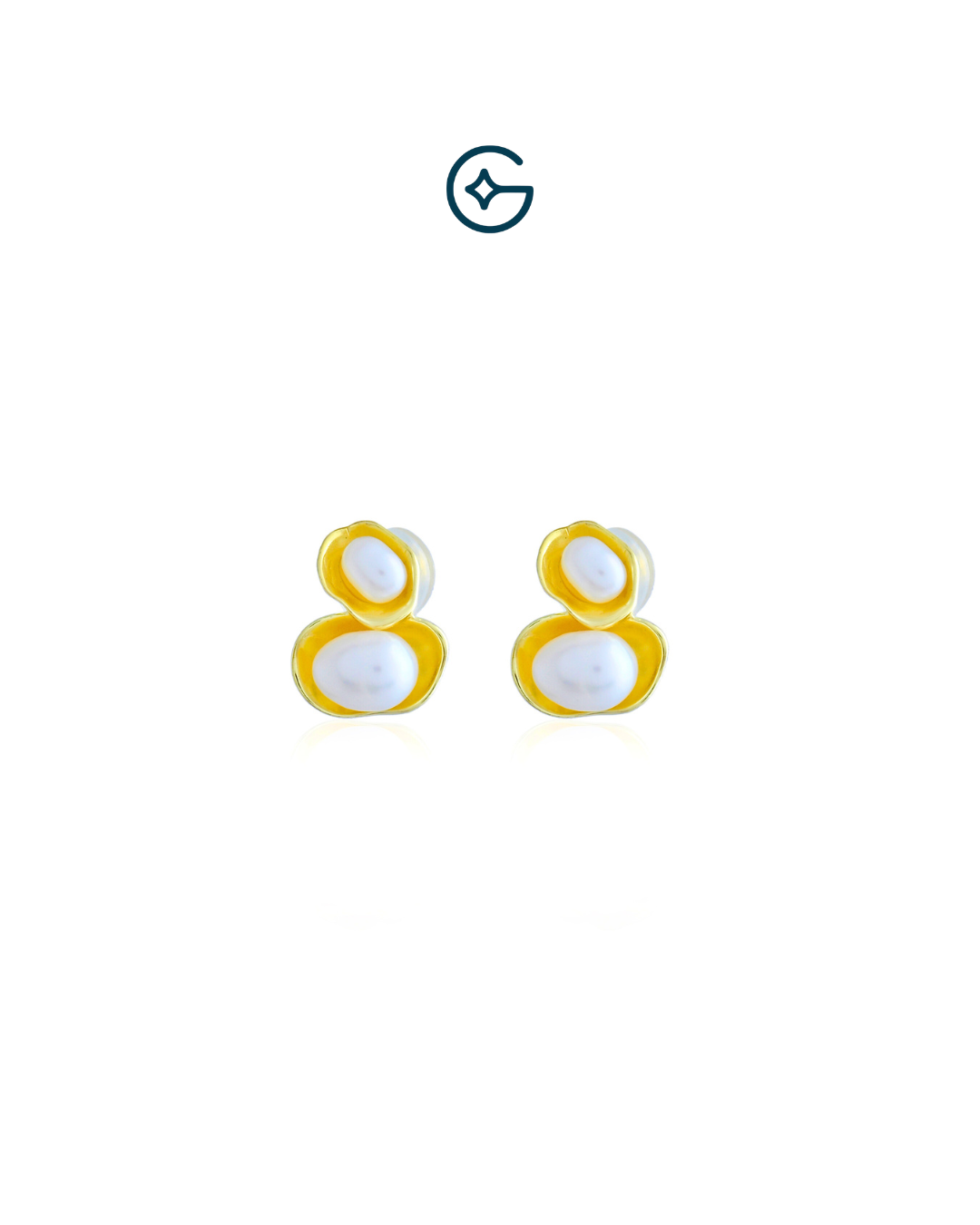 Cute Natural Pearl Stud Earrings In Silver