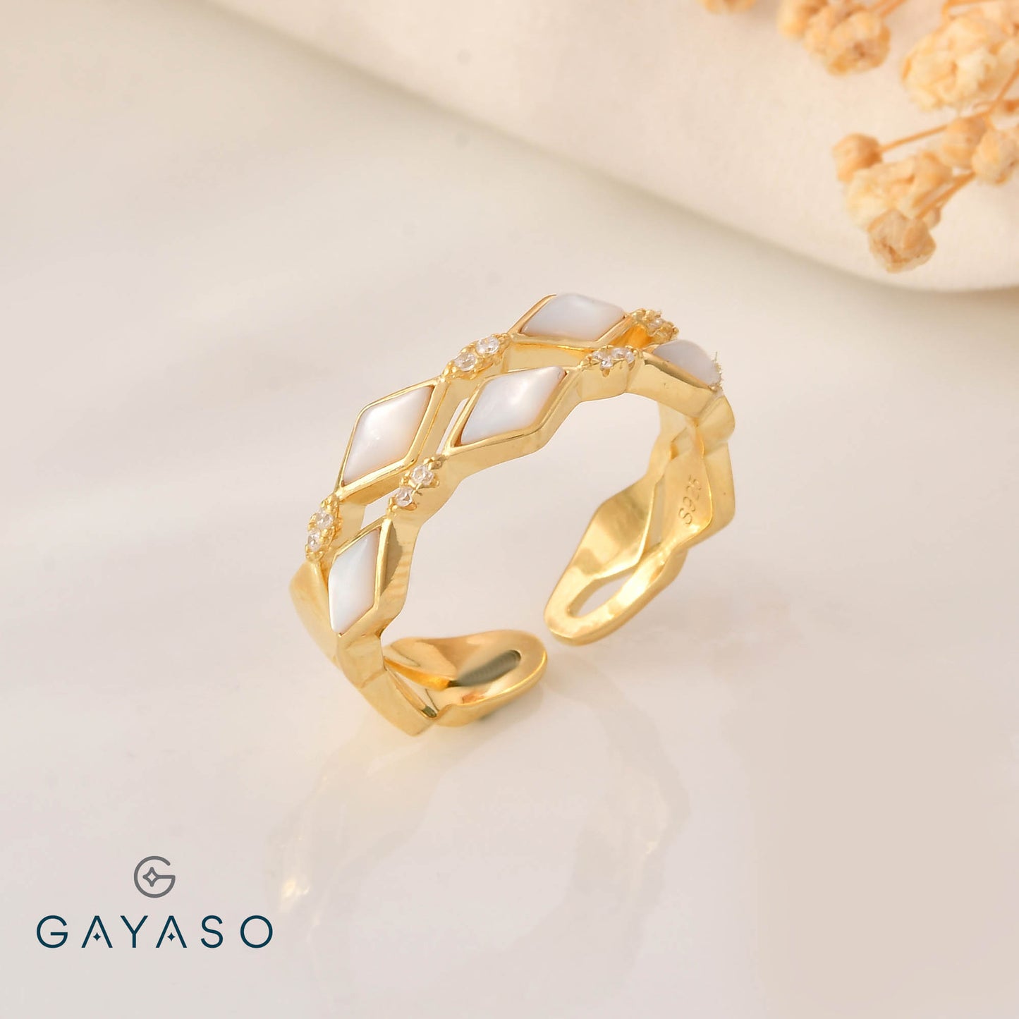 Elegant Two Line Cute Ring In Silver