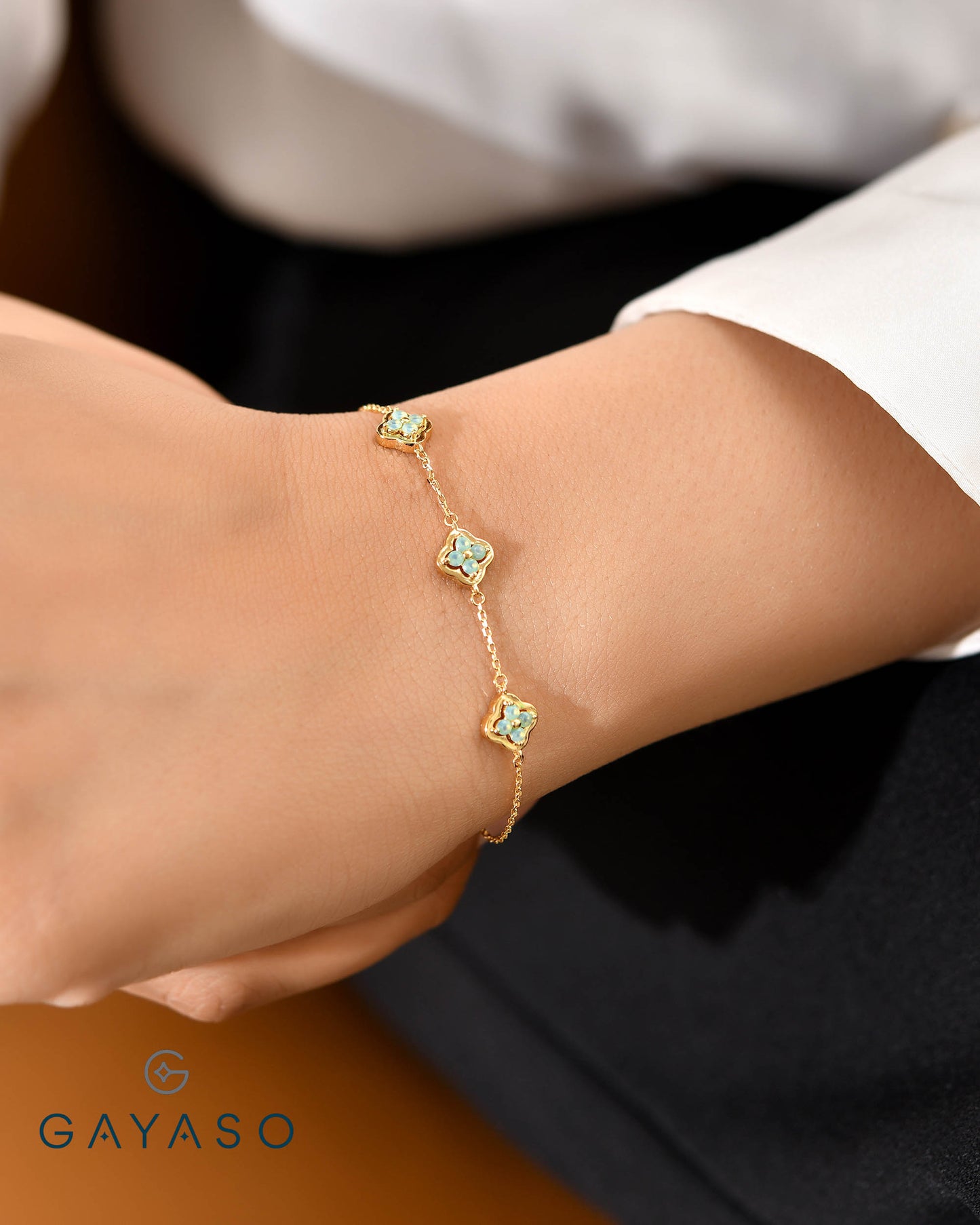 Four Leaf Round CZ Flower Bracelet