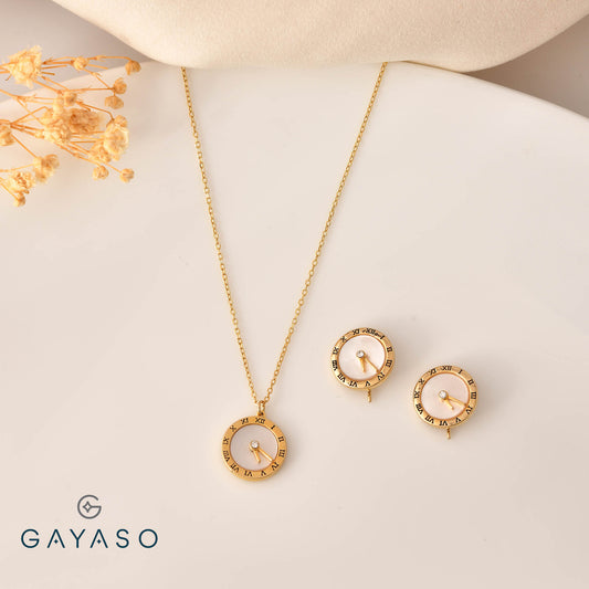 Apna Time Aayega Pendant Set For Her
