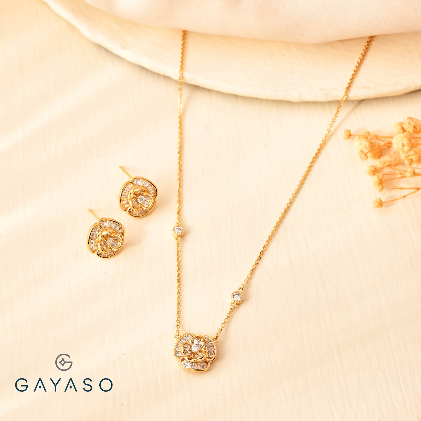 Three Petal Flower Pendant In Gold Plating For Her